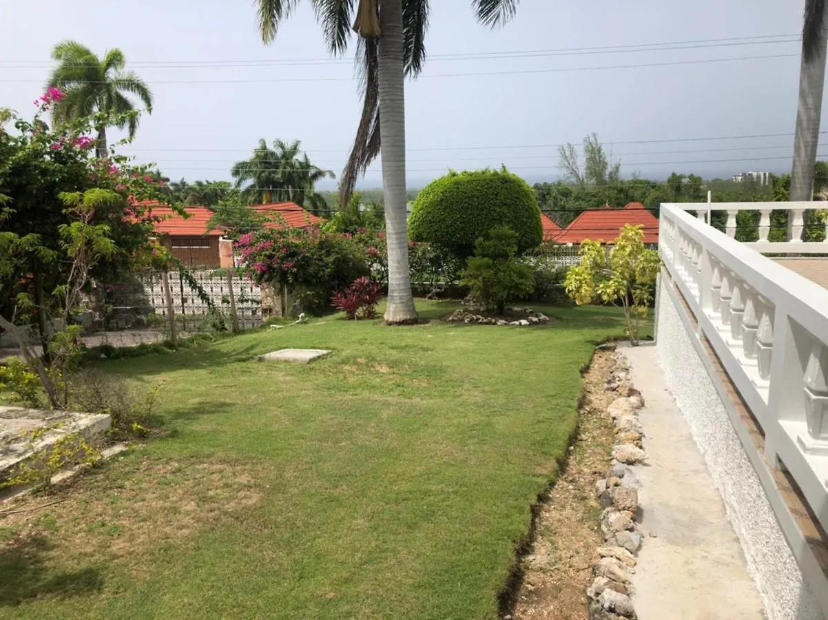 Hunters Villa Montego Bay 0*,  Jamaica