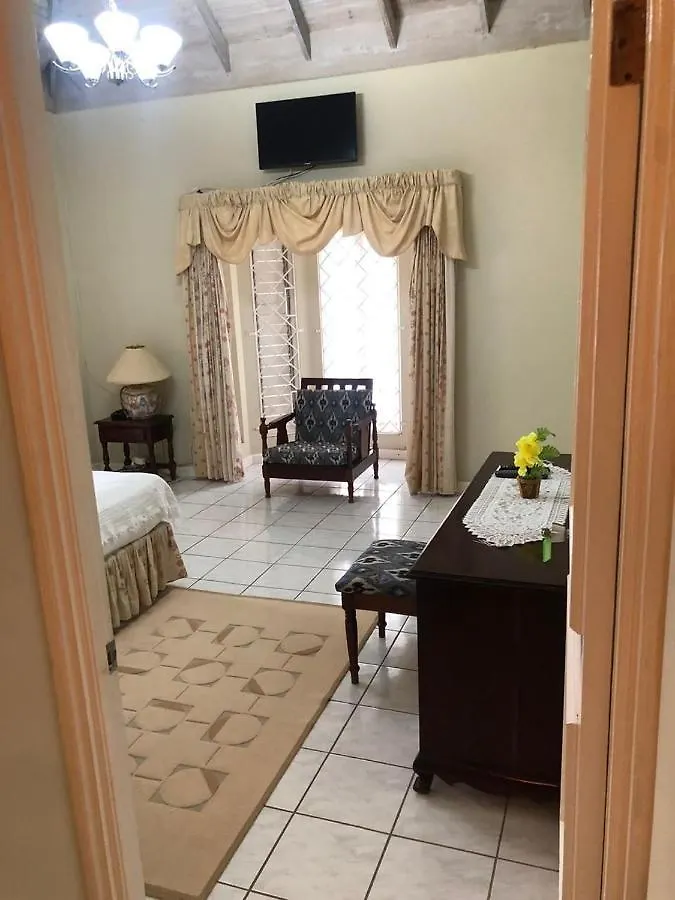 Hunters Villa Montego Bay Guest house